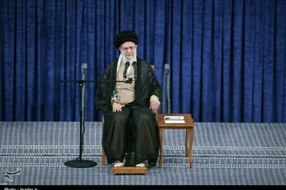 Leader Highlights Benefits of Muslim Unity