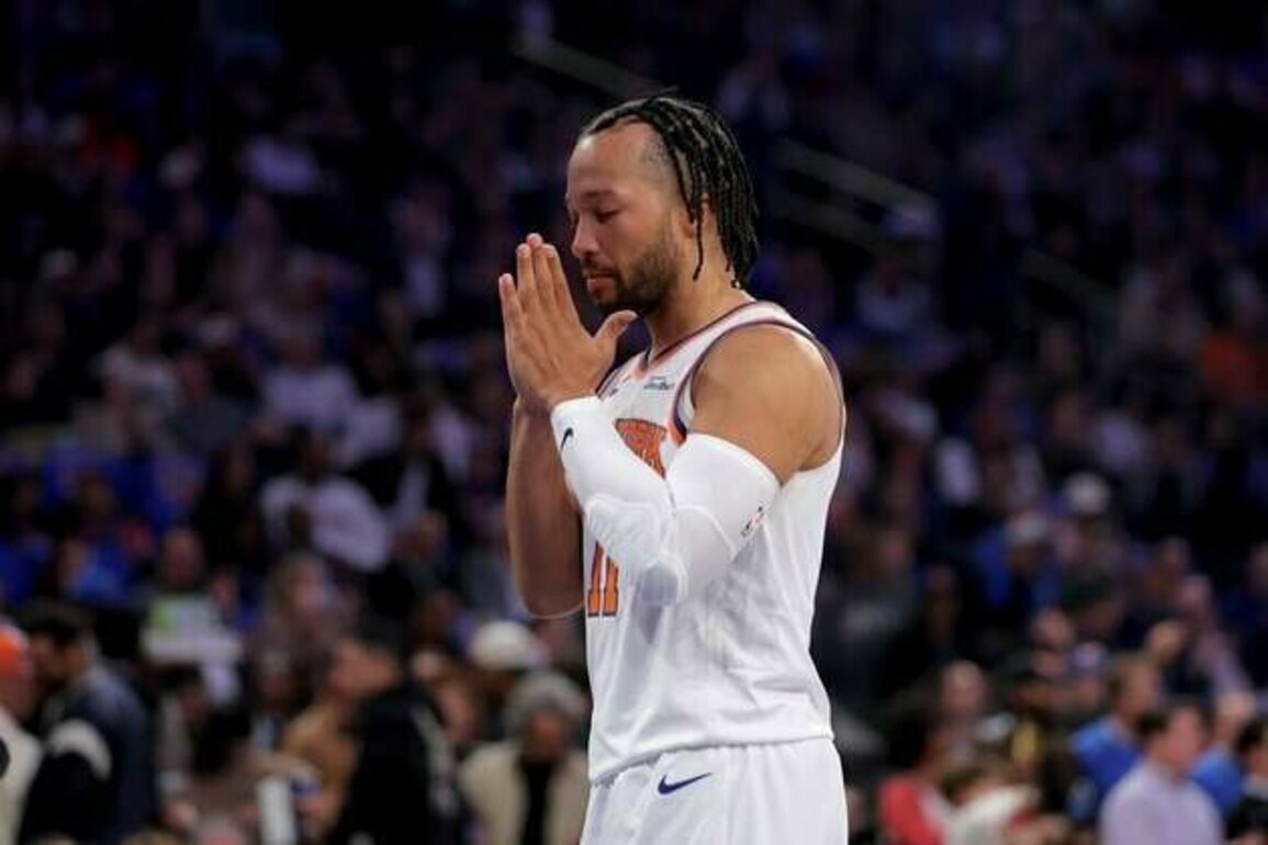 Knicks aim to stay perfect at home in battle with Nets