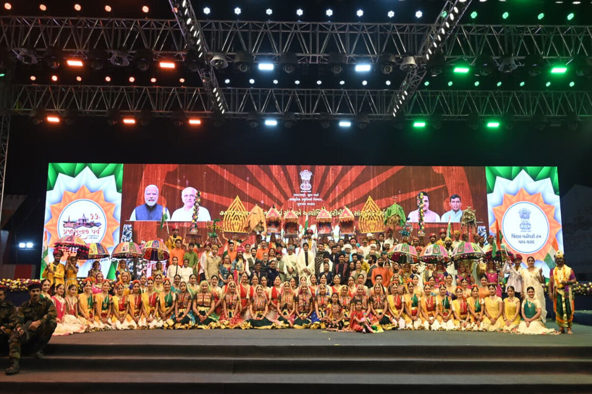 Historic moment as newly formed Vav-Tharad hosts Gujarat's state-level Republic Day celebrations