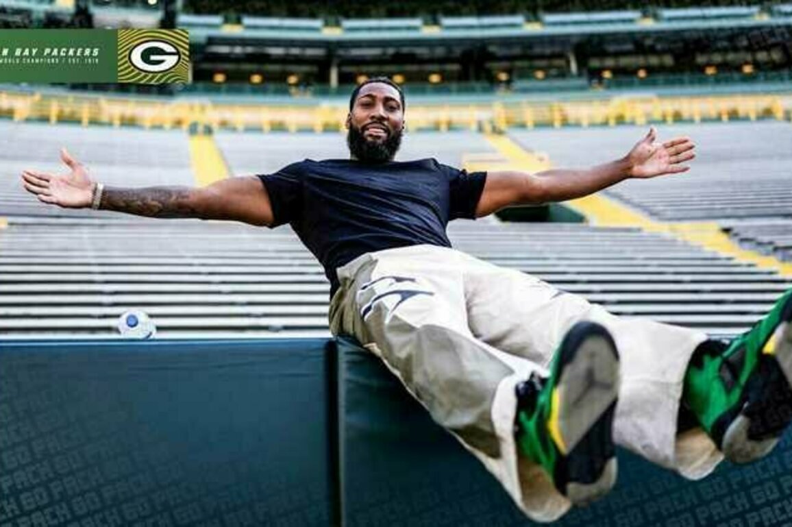 New Packers CB Nate Hobbs sees Green Bay as 'special place'