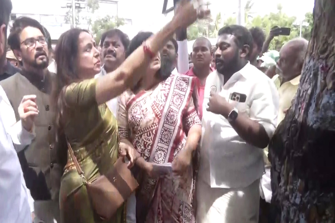 NDA-BJP delegation reaches Karur, inspects stampede site