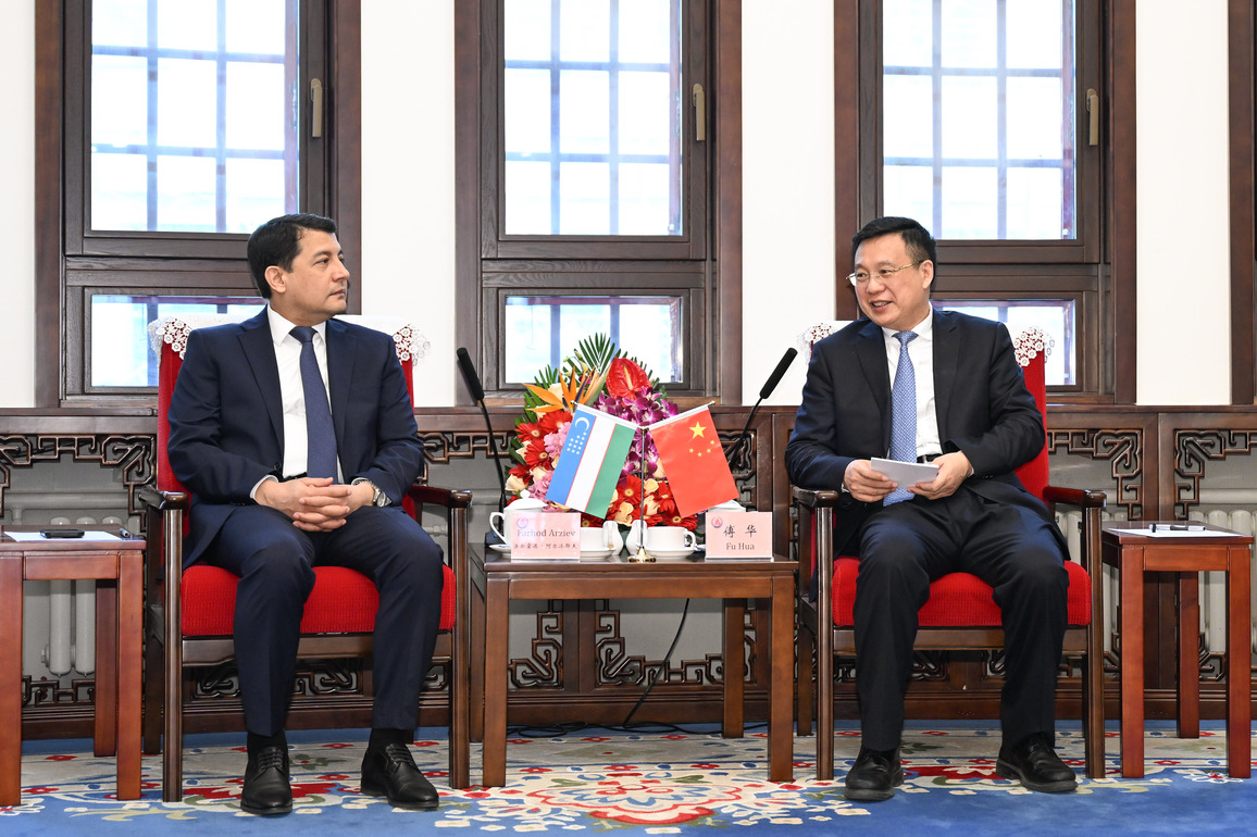 CHINA-BEIJING-XINHUA-FU HUA-UZBEK AMBASSADOR TO CHINA-MEETING (CN)