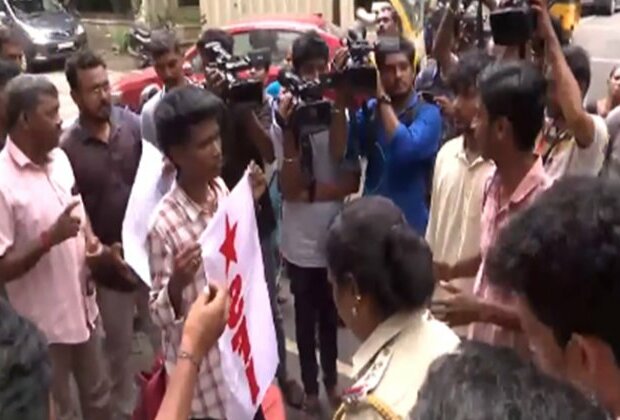 Tamil Nadu: DYFI, SFI protest against Spiritual Awakening Classes in Chennai, demand strict action