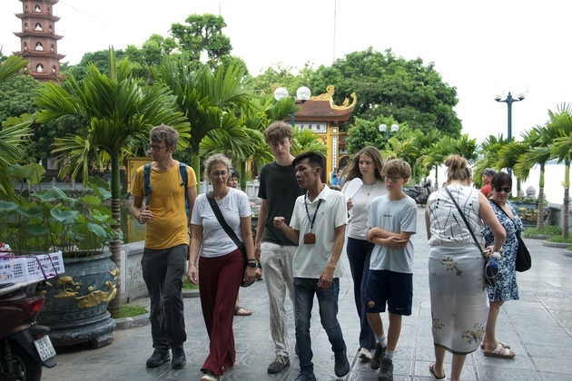 VIETNAM-HANOI-INTERNATIONAL-VISITOR-TRAVEL