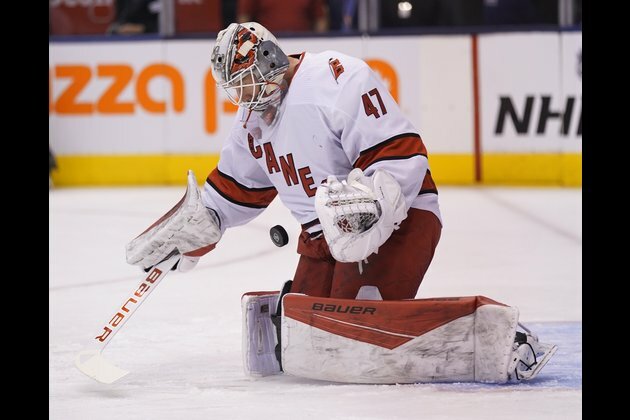 Zamboni driver helps Hurricanes win as emergency goalie