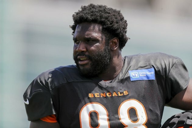Report: Bengals' D.J. Reader (knee) out for extended time