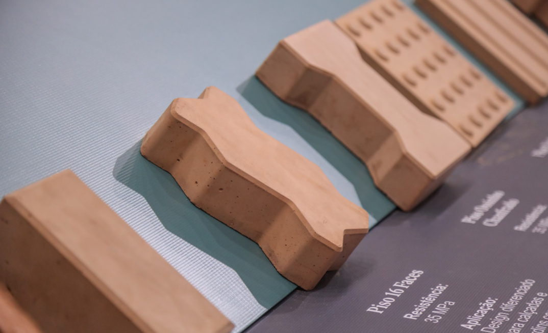 Blocos feitos com rejeito de bauxita