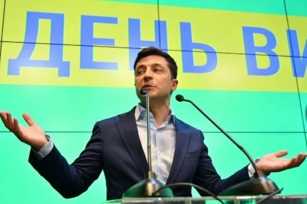 Zelensky says Ukraine getting &#039;tired&#039; of Trump scandal