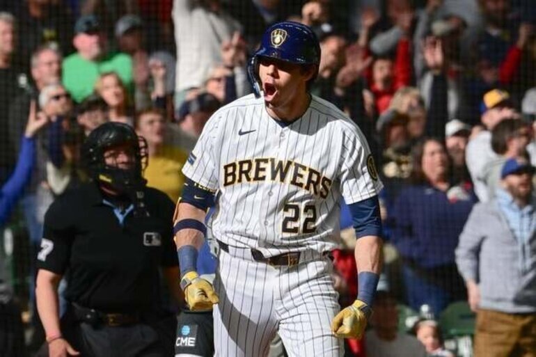 Christian Yelich, Brewers ride potent offense into series opener vs. Royals