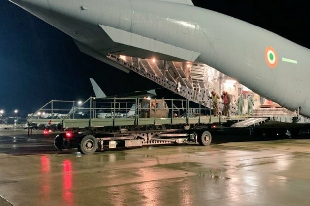 IAF airlifts 900 oxygen cylinders from Britain