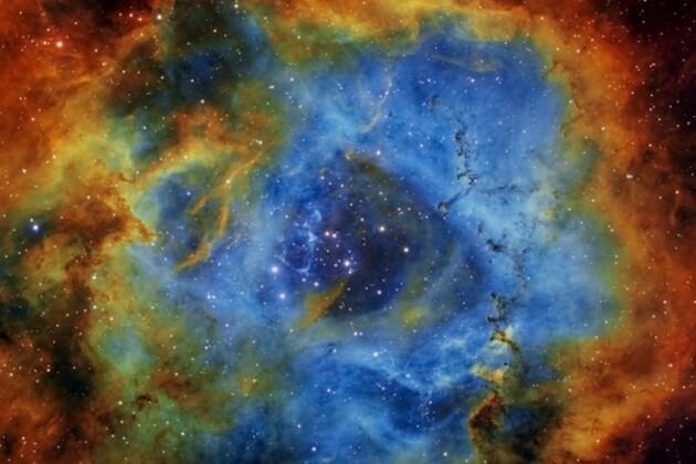 Photons collide in the void, quantum simulation creates light out of nothing: Research