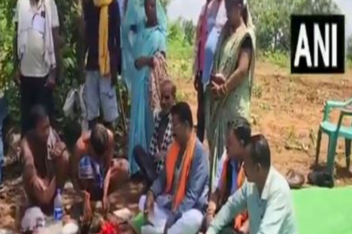 PMAY-rural initiative to provide permanent homes to 38 surrendered Naxal-affected families, boosting rehabilitation and peace