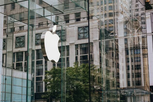 Apple expands U.S. chip sourcing with $30 billion Broadcom deal