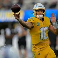 Week 8 TNF: Vikings-Chargers Preview, Props & Prediction