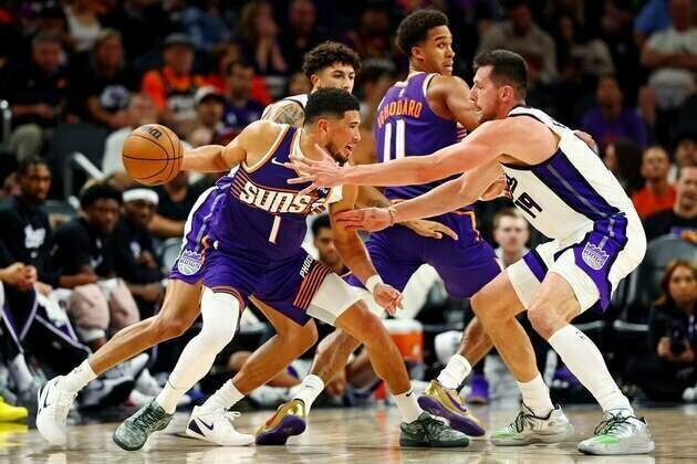 Suns storm back from 20-point deficit, take down Kings