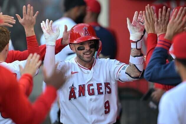 Zach Neto (2 HRs), Angels tee off on Jacob deGrom, Rangers