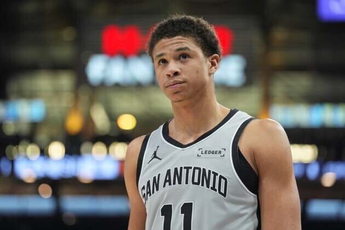 Spurs' Carter Bryant tabbed as replacement for Rising Stars game