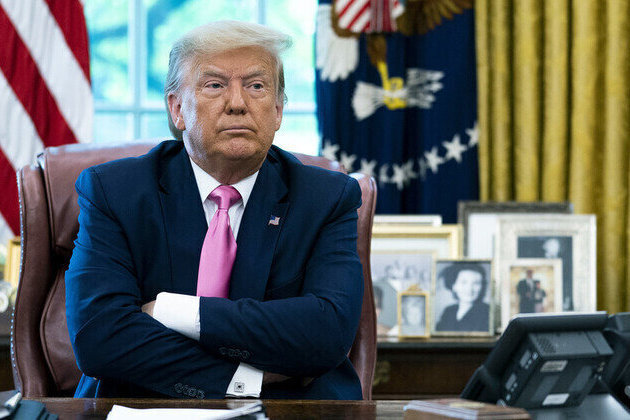 Trump shelves AI oversight order