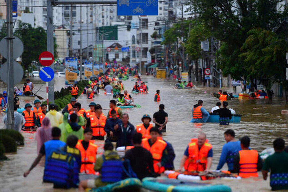 Vietnam flooding kills at least 90
