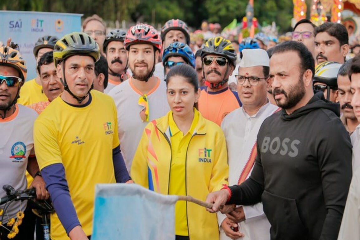 Fit India Sundays on Cycle Pandharpur Edition 2025 sees over 5000 cyclists