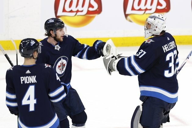 Jets hope to stay hot at home against Kings
