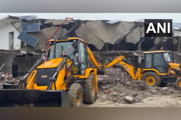 UP administration continues action on Chhangur Baba's properties for second consecutive day