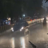 Heavy rain lashes parts of Delhi; Above-normal heat to persist in national capital this week
