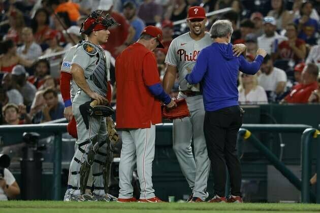 Phillies closer Jhoan Duran says he's '100 percent' after scare