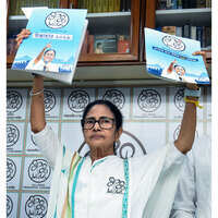 TMC slams PM Modi for 'Maligning Bengal', says 'Double-engine runs on hatred, state runs on dignity'