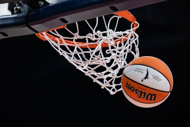 Sabrina Ionescu, Liberty awaken, down Mystics in Game 1