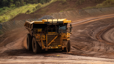 Caminhão autônomo na mina de Brucutu Vale MG automação minério de ferro