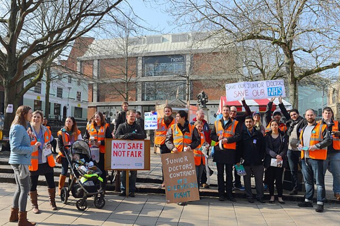 UK doctors walk out as flu surge strains NHS