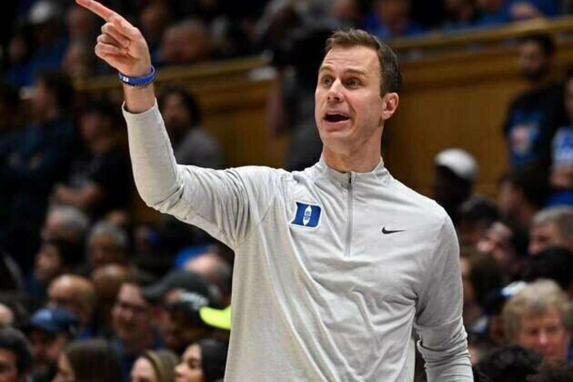 5-star F Bryson Howard, son of ex-NBAer Josh Howard, picks Duke