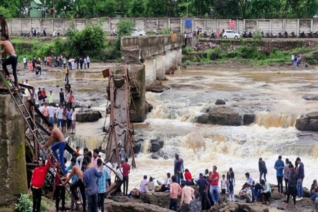 Bridge collapse in Maharashtra's Pune: 4 dead, 39 rescued after decade-old structure gives way under tourist rush