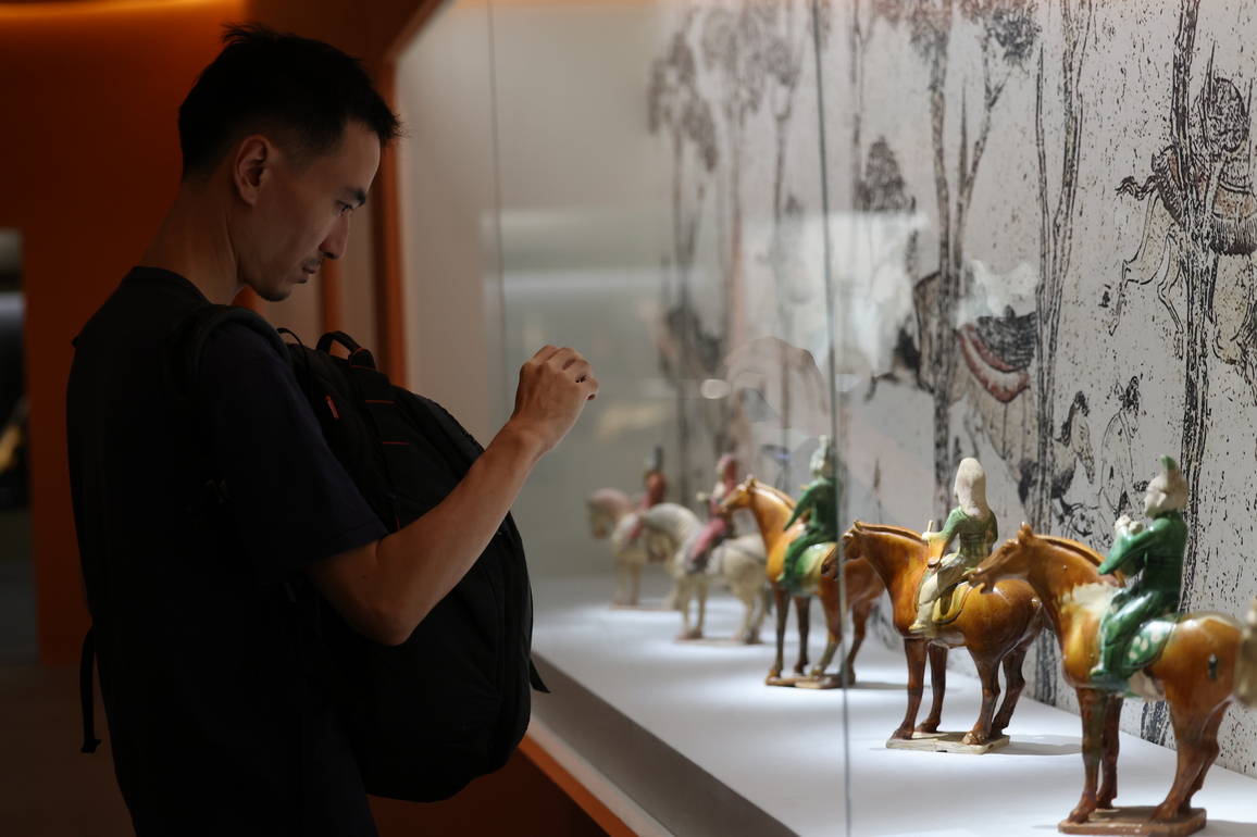 SAUDI ARABIA-RIYADH-ANCIENT CHINESE MUSICAL INSTRUMENTS-EXHIBITION (CN)
