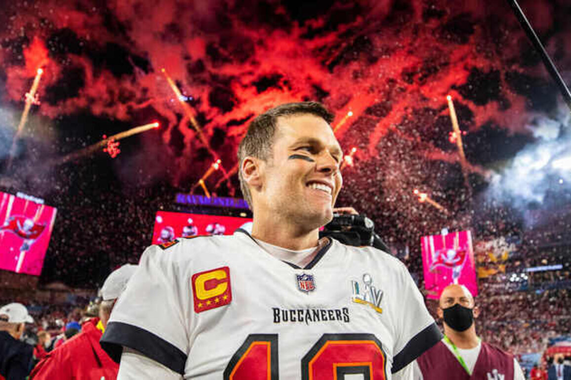 The Top Ten Free Agent Signings in Buccaneers History