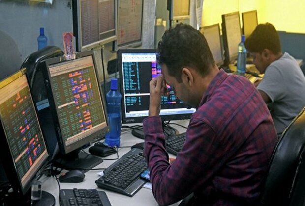 Stock markets open in red amid selling pressure; Sensex- nifty start lower