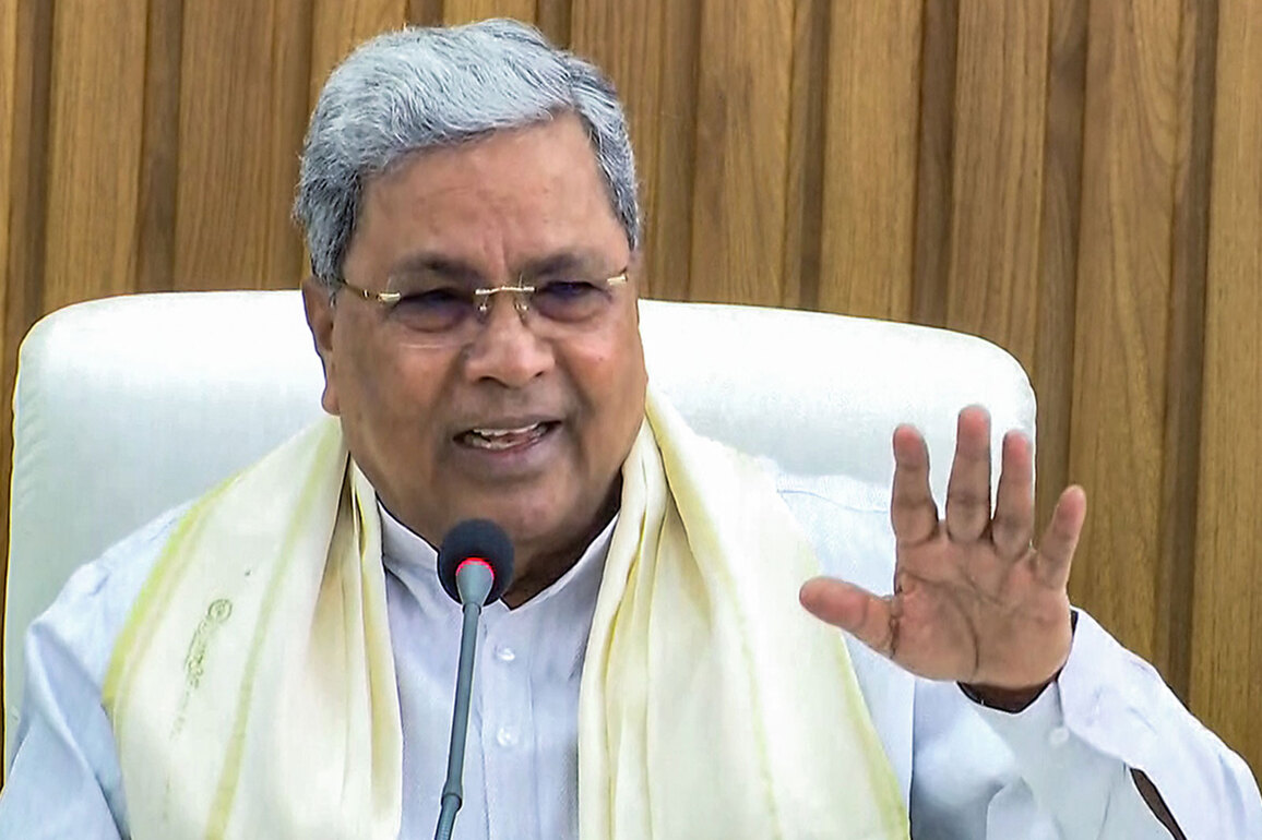 "Direct blow to common man": Karnataka CM Siddaramaiah corners Centre on soaring LPG cylinder prices