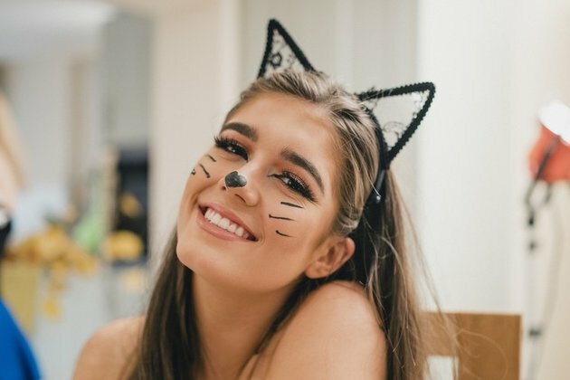 Optimus bots will get catgirl option Musk