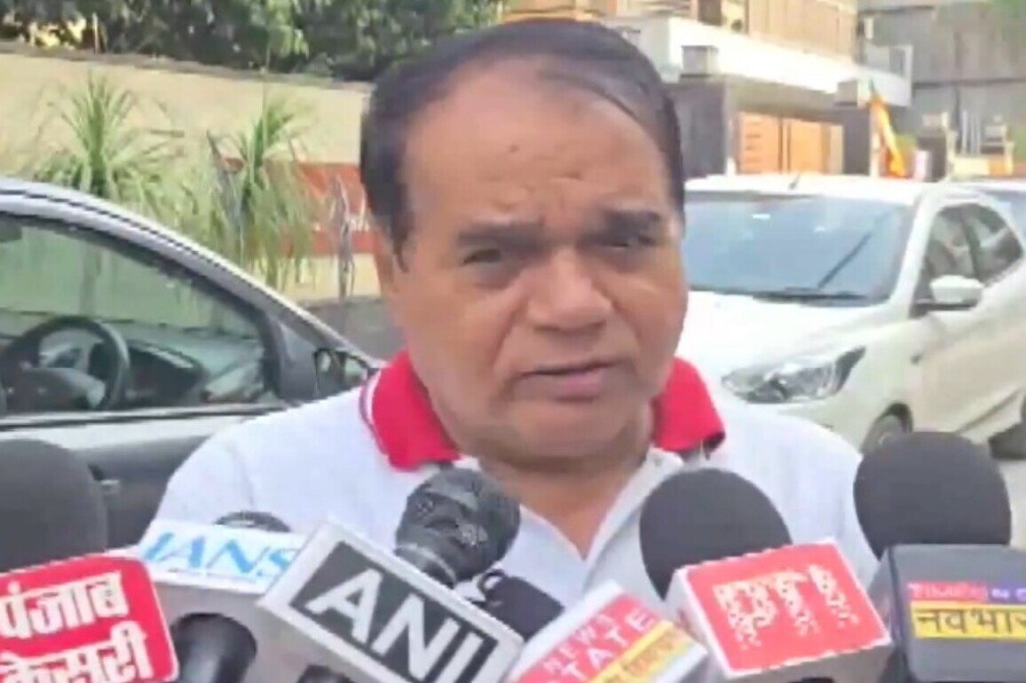 "Vivek Agarwal, his family were gentle souls": Neighbour recalls last phone call as family of eight killed in Malviya Nagar blaze