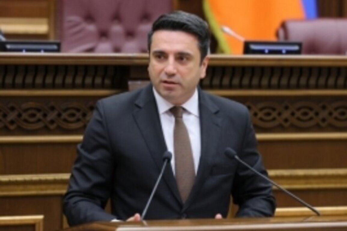 Simonyan: working on return of Karabakh leaders