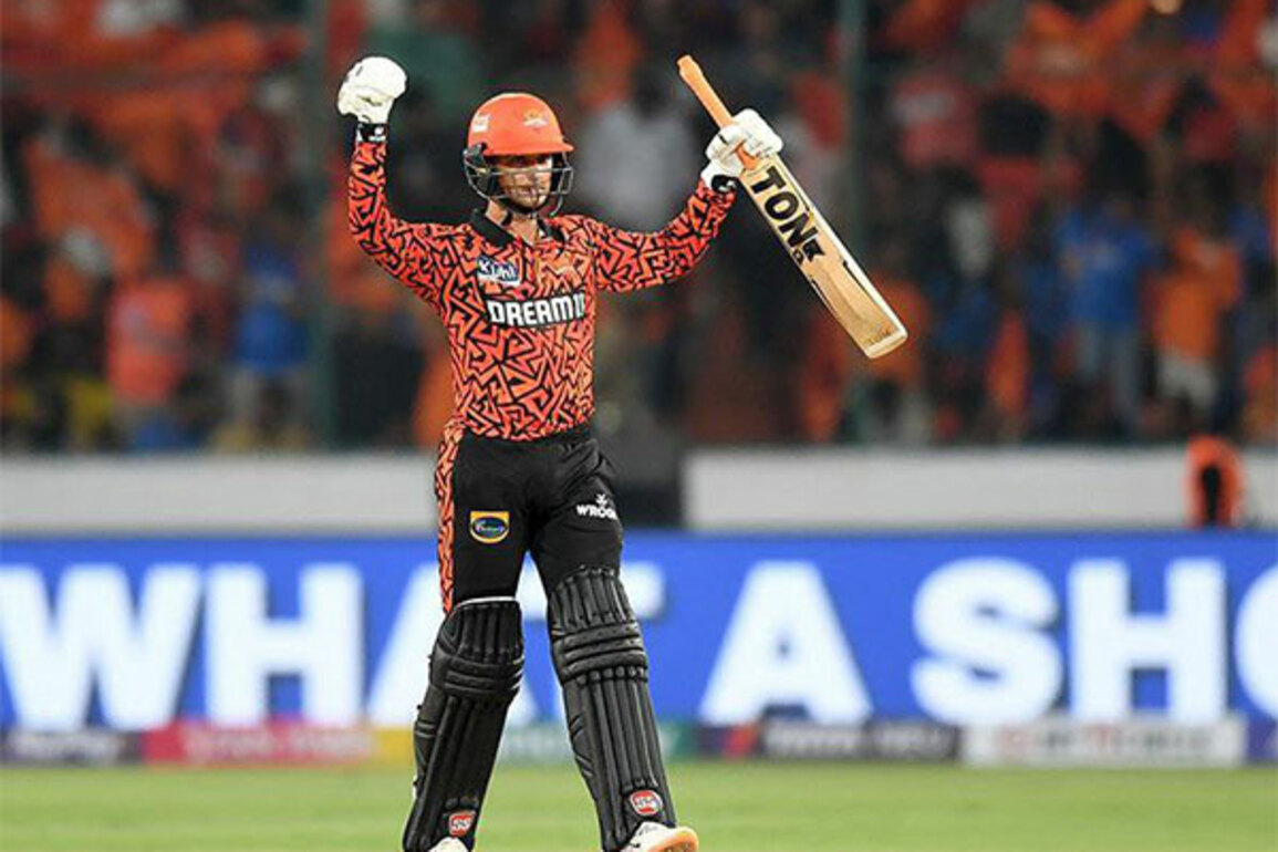 IPL 2025: Yuvraj, Sachin praise Abhishek Sharma's blistering 141 against PBKS