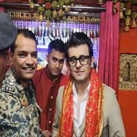 Sonu Nigam visits Shri Tanot Mata Temple in Jaisalmer with family