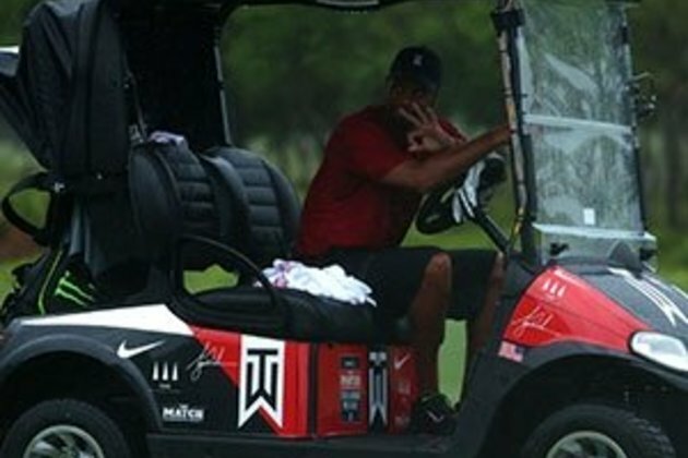 Tiger Woods urges calm over &#039;shocking&#039; Floyd death