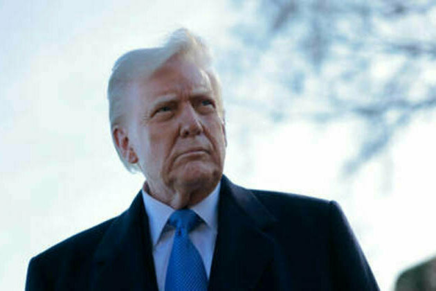 Trump declassifies FBI files on Russia probe