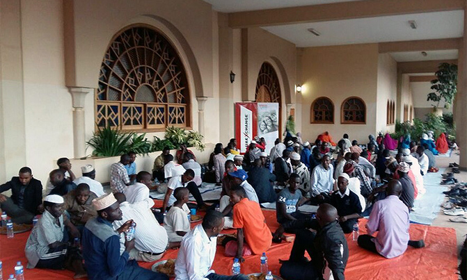UAE Exchange hosts Grand Iftar for public UAE Exchange hosts Grand Iftar for public