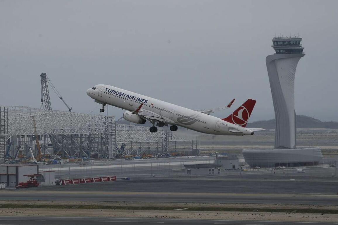 Turkey will fine airline passengers who unbuckle before the plane stops