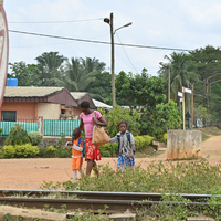 CAMEROON-NYONG RIVER-MALOMBO VILLAGE