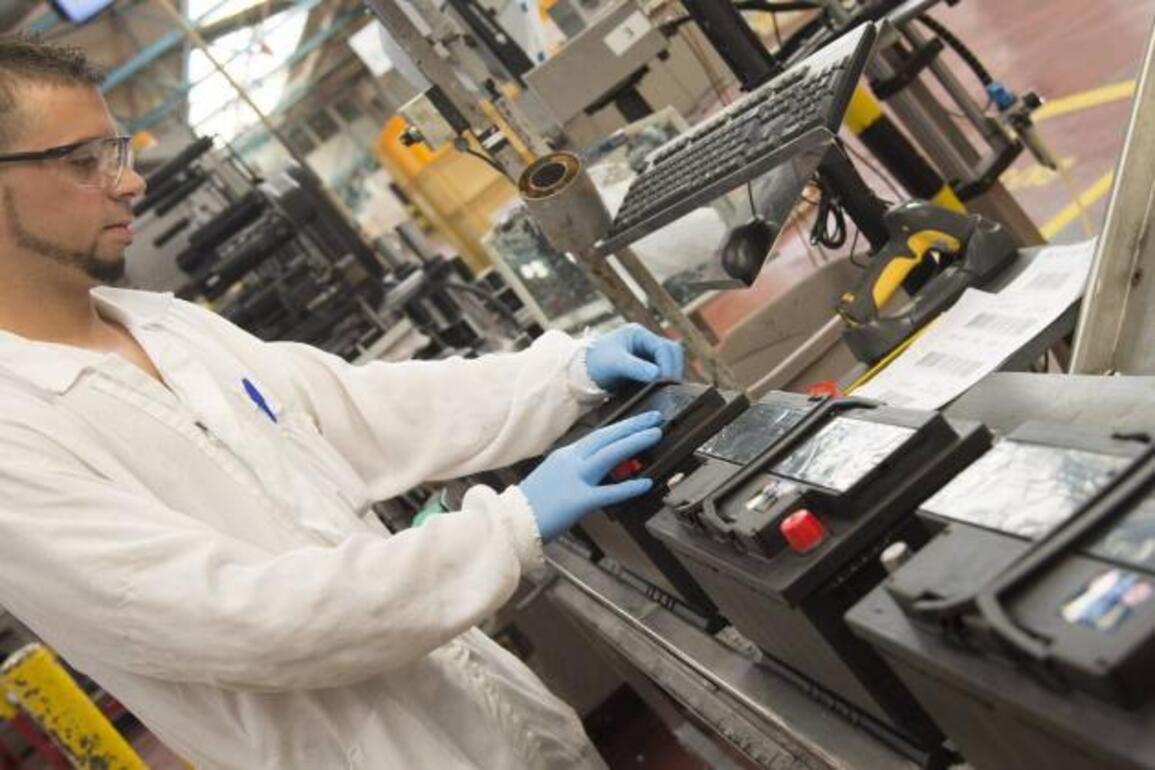 Toyota, Idemitsu sign deal to mass produce batteries for EVs