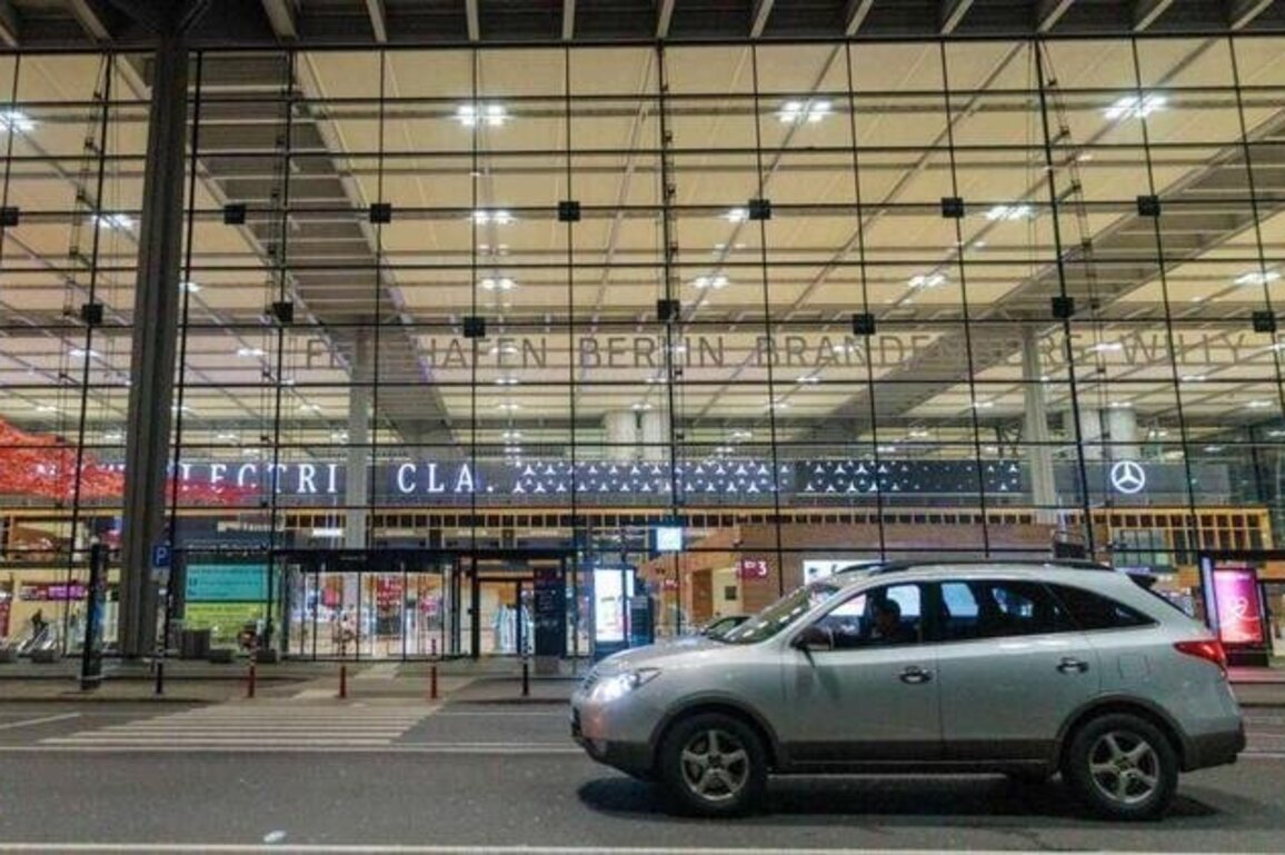 Flights resume at Berlin airport after suspension over drone scare